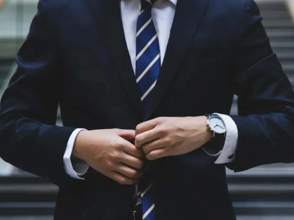 Variabilni plat dealeru 487x364.webp