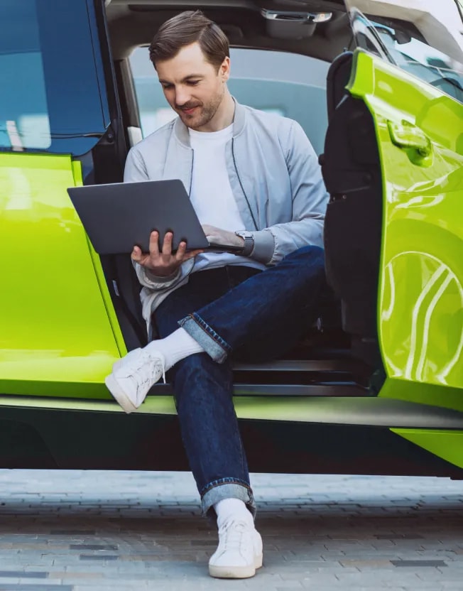 Proč platit cestovní výdaje firemními kartami