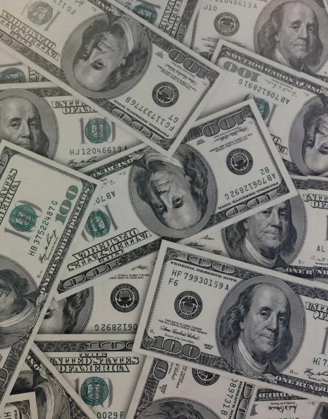 Blog 326x416 USD na koruny.webp